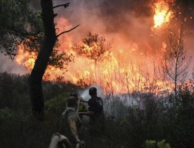 Σε νοσοκομεία της Αθήνας νοσηλεύονται έξι εγκαυματίες